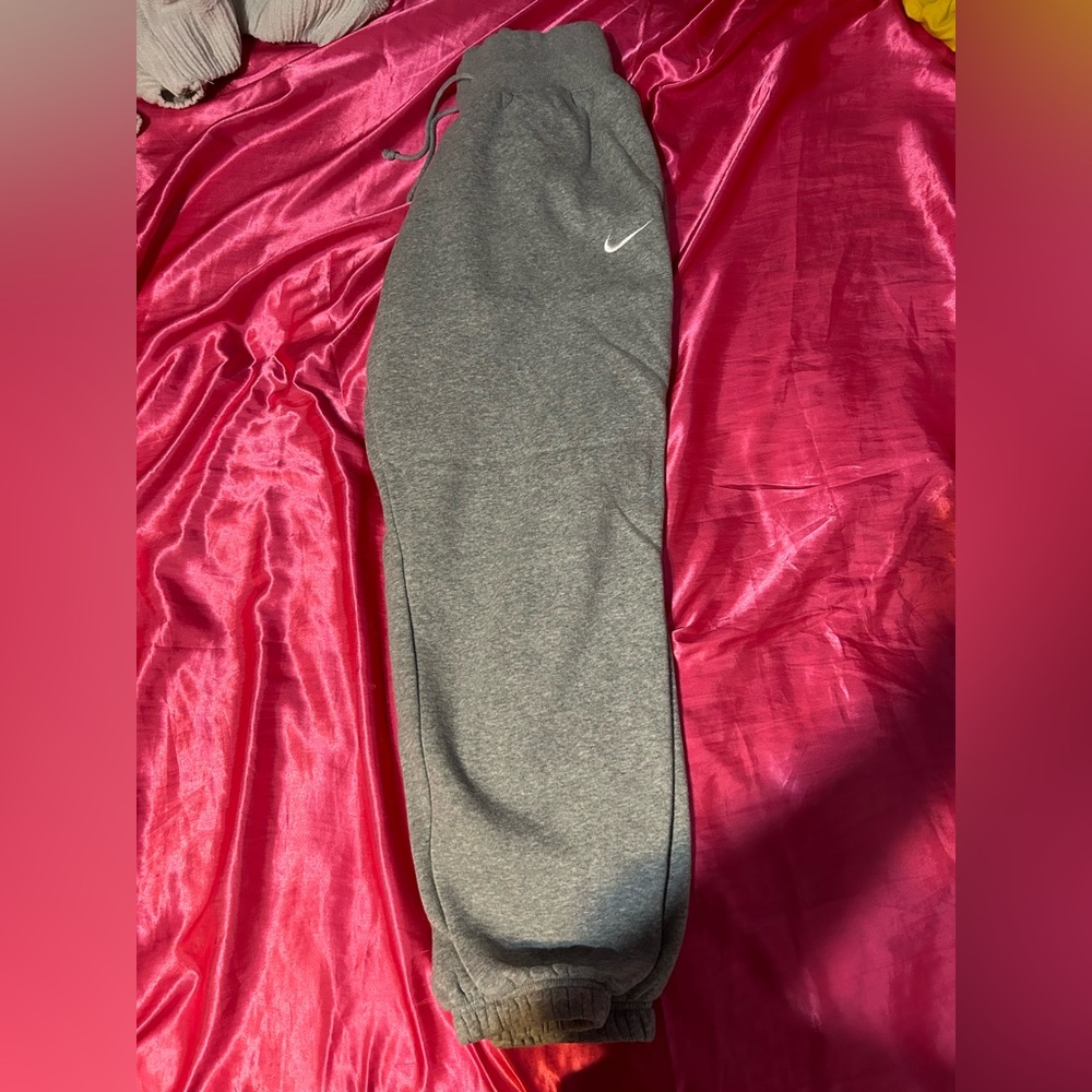 Nike - thick band oversized joggers